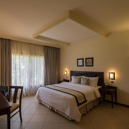 White Sands Hotel Dar es Salaam Ngoại thất bức ảnh