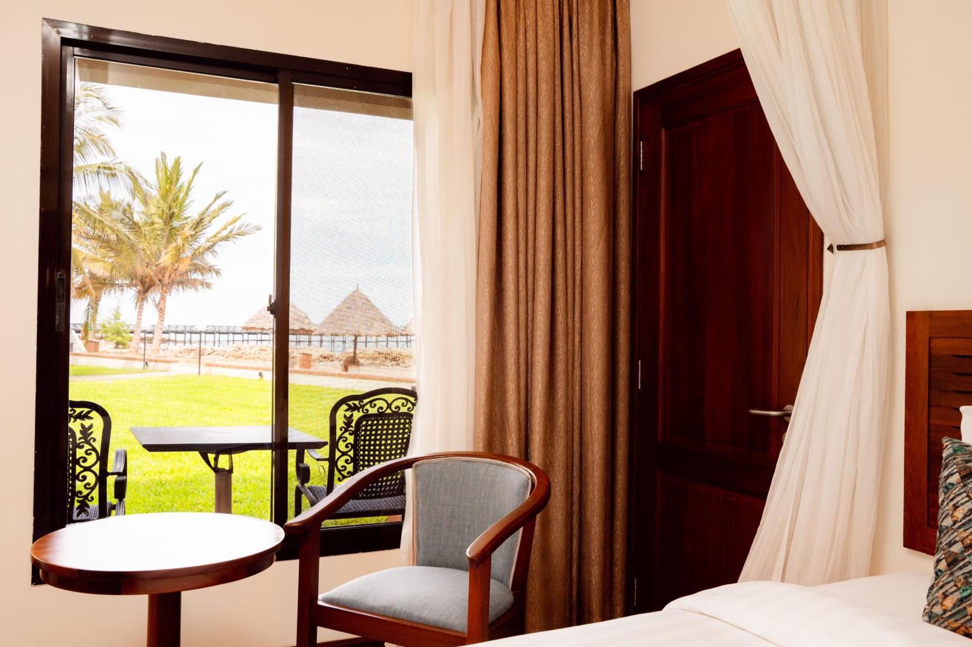 White Sands Hotel Dar es Salaam Ngoại thất bức ảnh