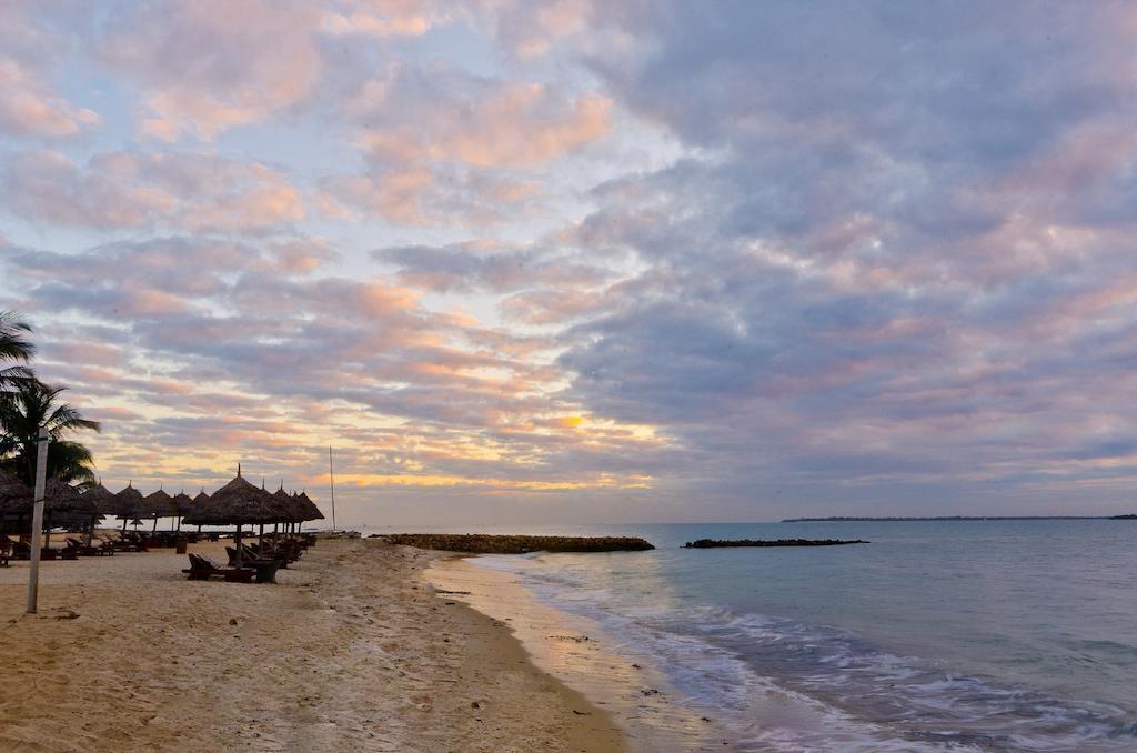 White Sands Hotel Dar es Salaam Ngoại thất bức ảnh